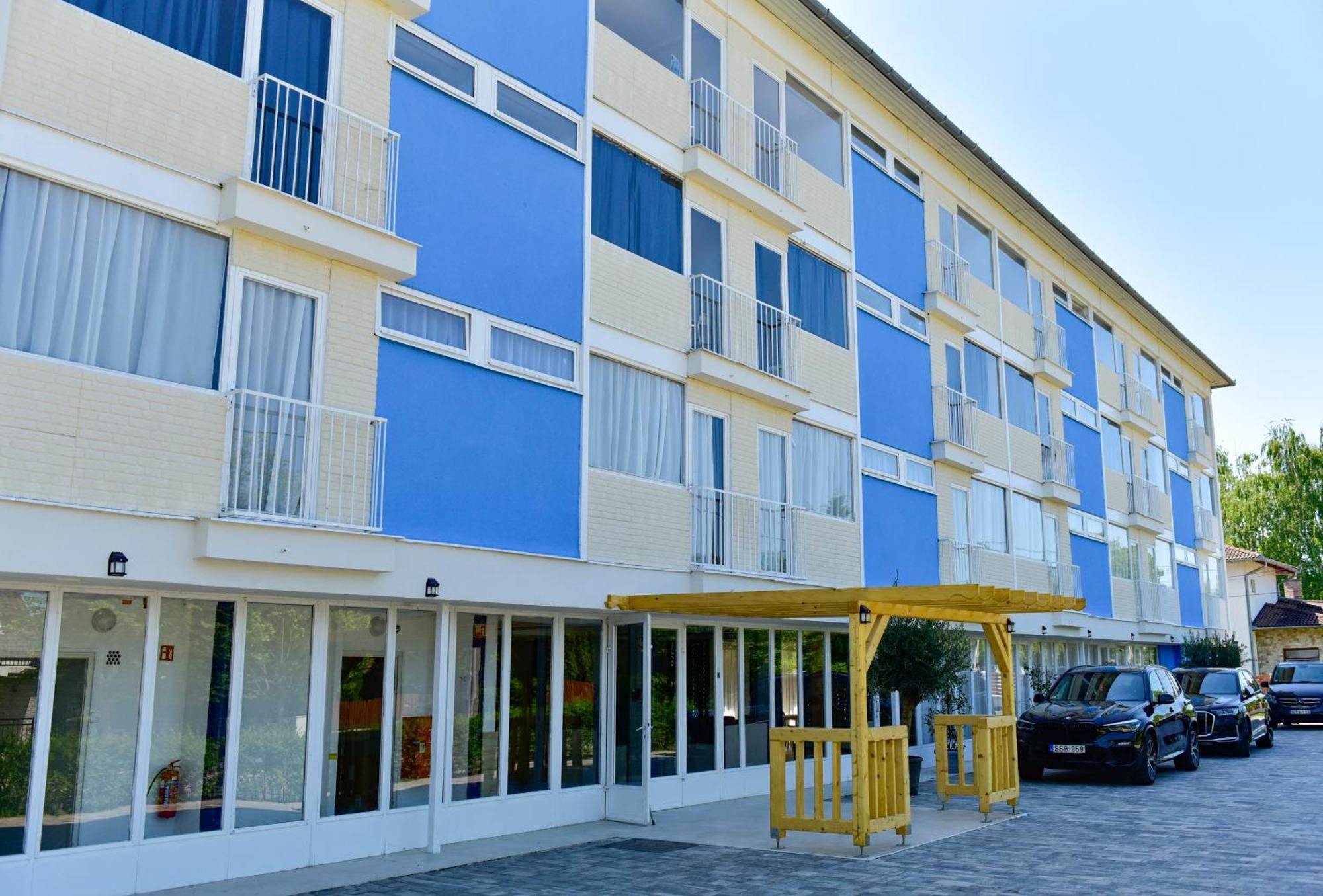 Zama Hotel Zamárdi Εξωτερικό φωτογραφία