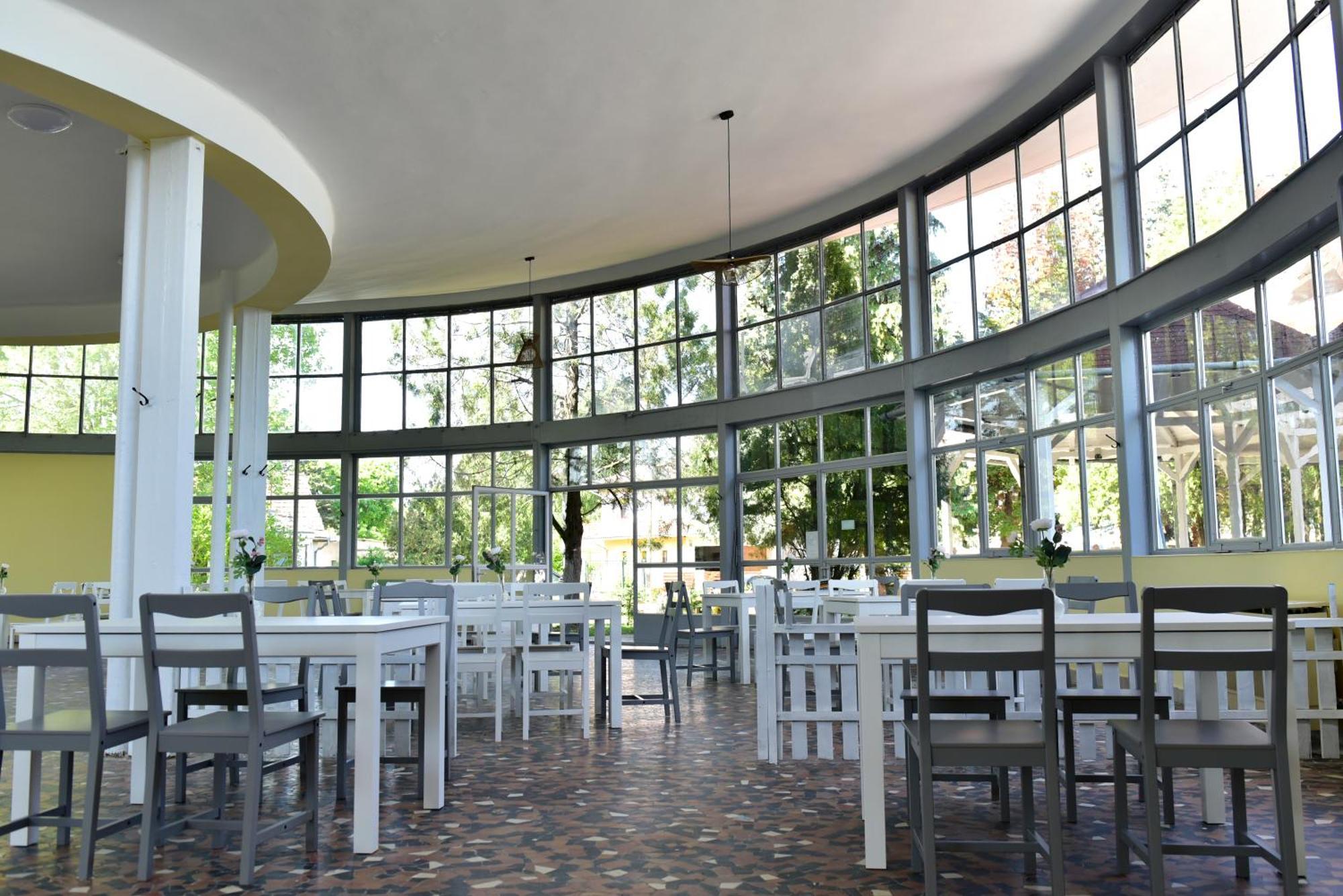 Zama Hotel Zamárdi Εξωτερικό φωτογραφία